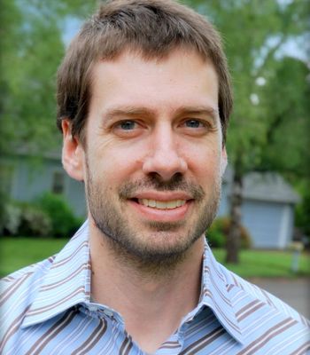 Portrait of Stuart Stevens, Portland Condo Specialist.