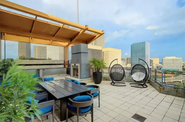 Rooftop deck at Rise Lofts in Houston